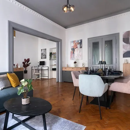 3 Bedroom Apartment Prague